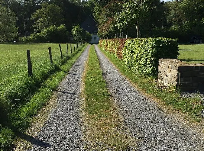 Monzeit * Μονσάου